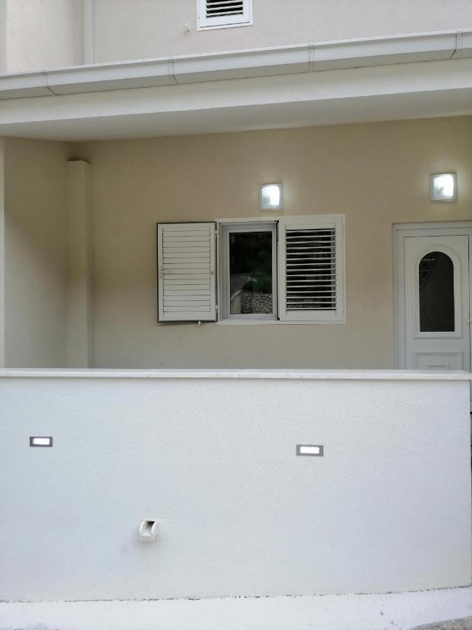 Apartment Lijana Sea View Tučepi Dış mekan fotoğraf